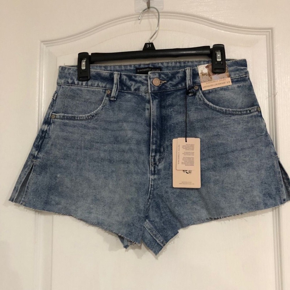 Sincerely Jules Super High Rise A-Line Mom Shorts Light Wash Blue Size 9/29 NWT